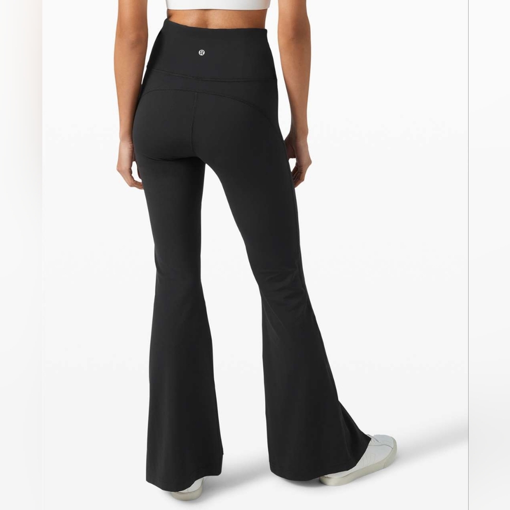 Lululemon High Rise Flared Leggings Size M Women's